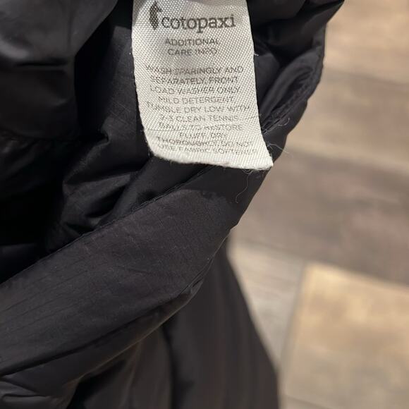 Cotopaxi Black Fuego Down Vest Women's Size XL - Picture 7 of 14